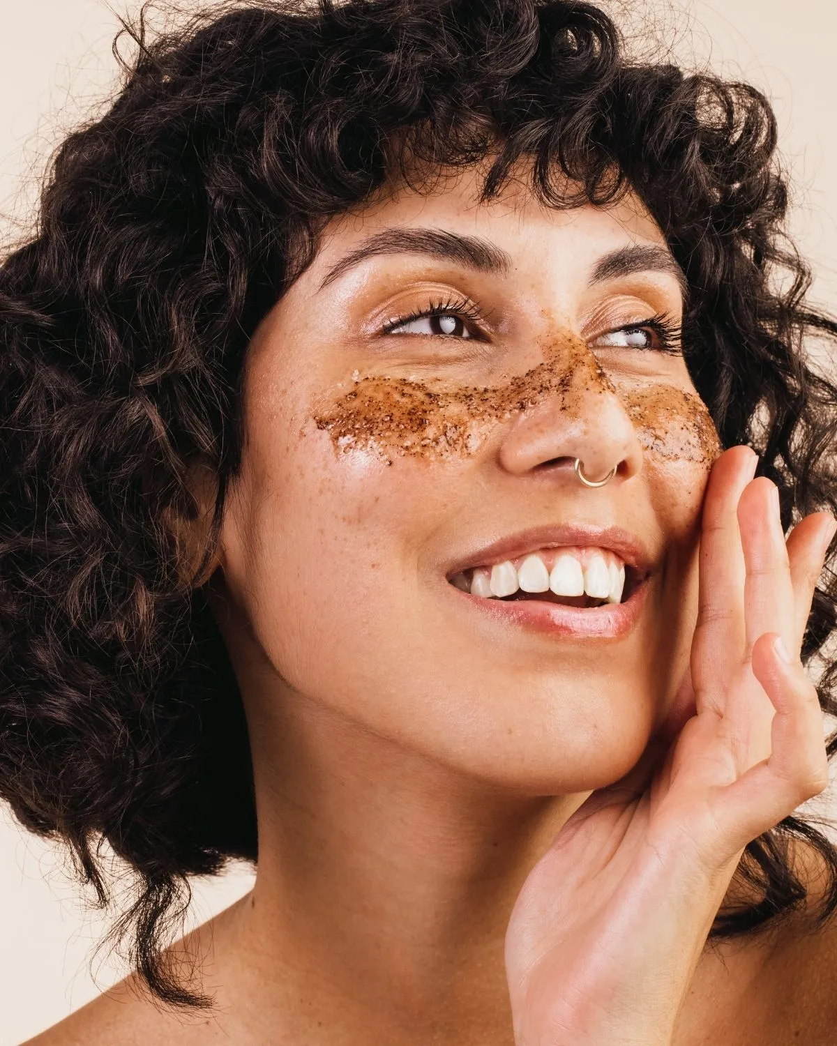 Dhyvana Honig Zitrone Peeling-Gel 100 ml für alle Hauttypen