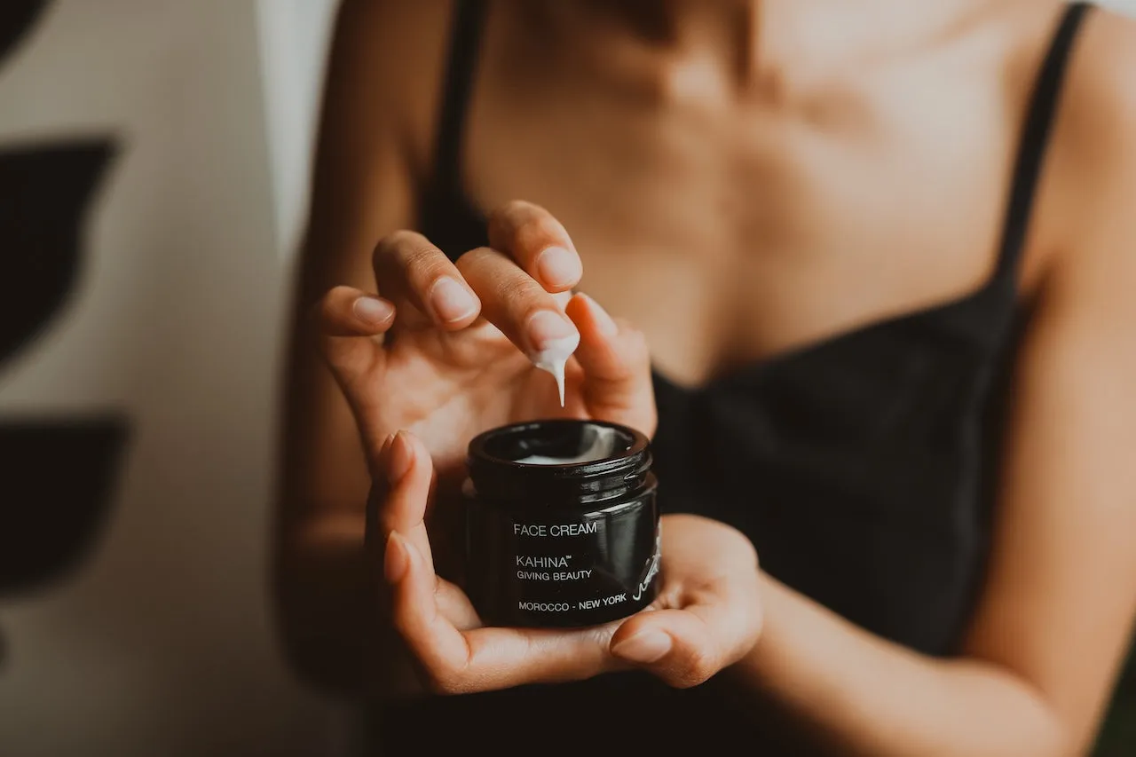 Kahina Giving Beauty Face Cream Gesichtscreme 50 ml festigend