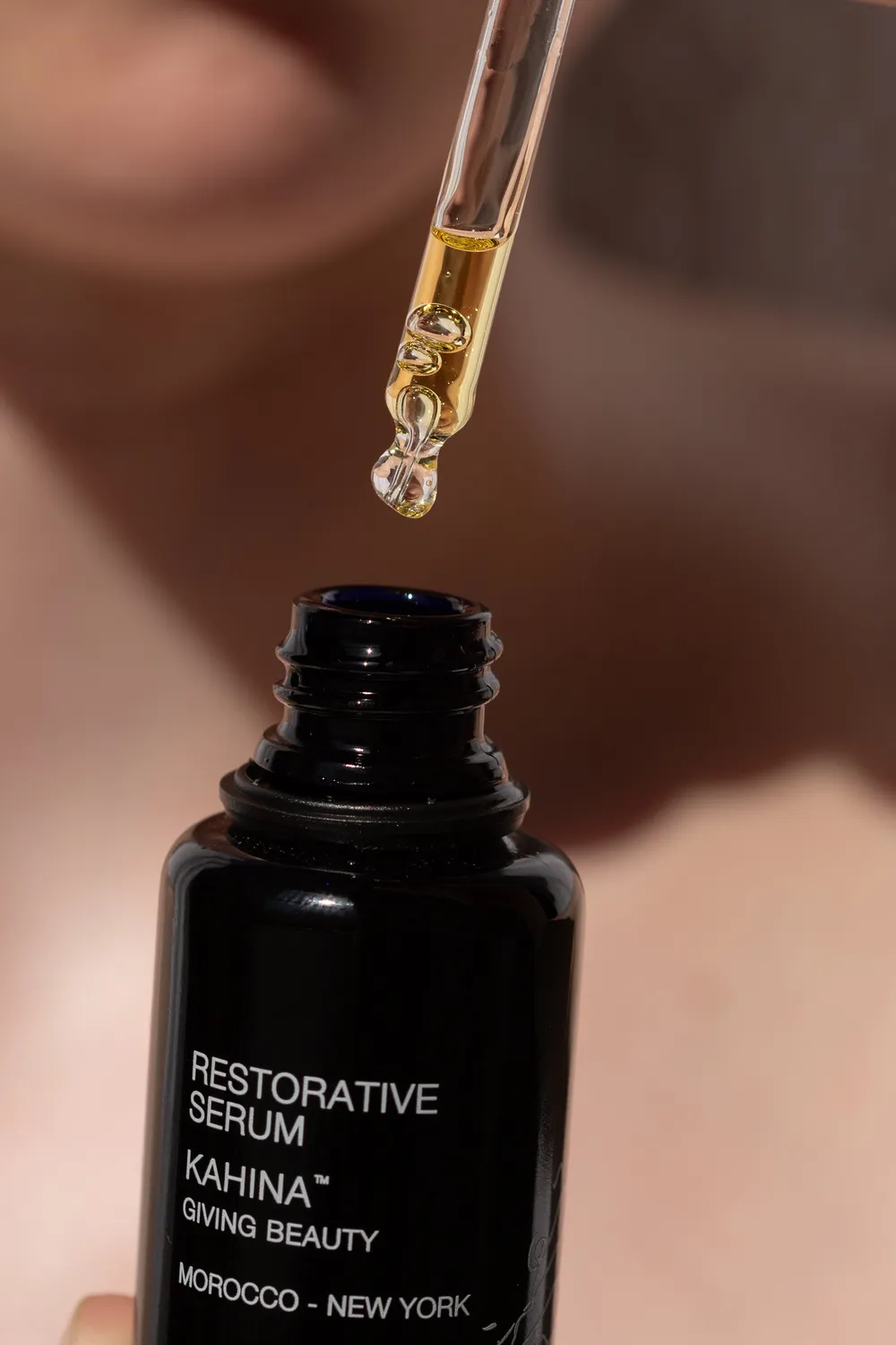 Kahina Giving Beauty Restorative Gesichtsöl Serum 30 ml aufhellend