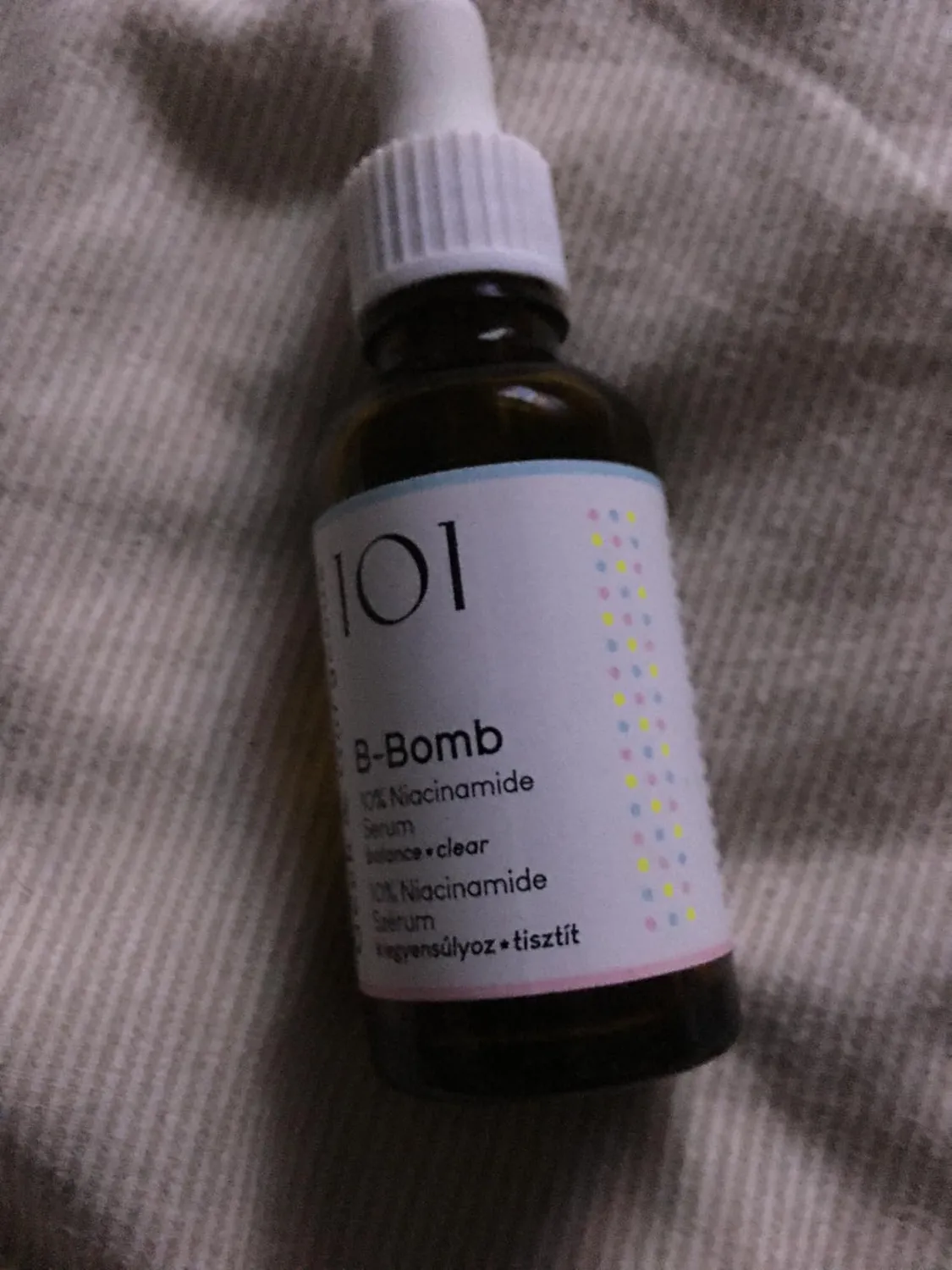 Geek & Gorgeous B-Bomb Niacinamid Serum 30 ml mit 10% Niacinamid